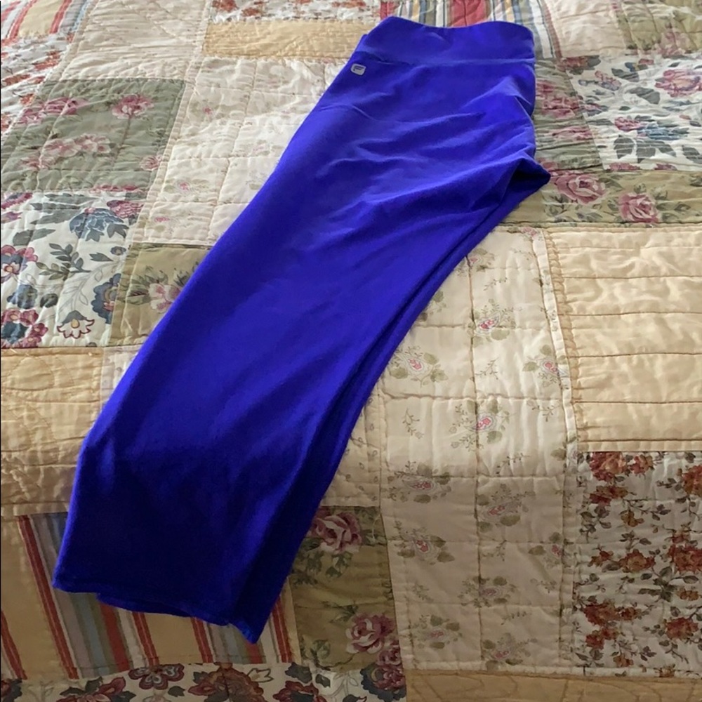 Fabletics Capris - image 2